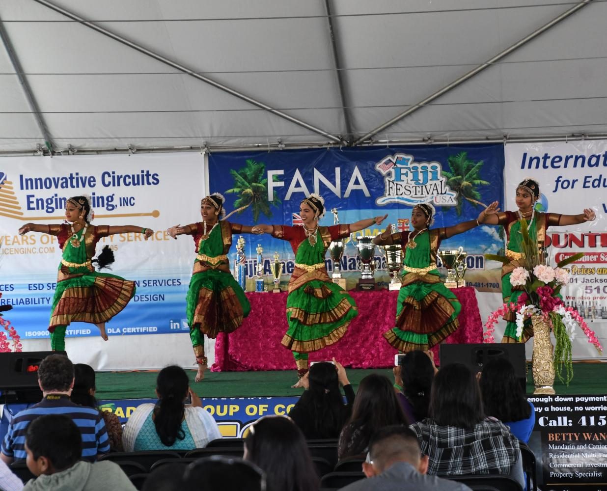 Traditional+Indian-Fijian+dancers+perform+for+the+crowd+at+the+15th+annual+Fiji+Festival+at+the+Cal+State+East+Bay+Hayward+campus+on+Saturday.+The+event+featured+food%2C+music%2C+dance+conpetitions%2C+flag+football%2C+rugby%2C+soccer%2C+kava%2C+face+painting%2C+a+DJ+and+much+more.