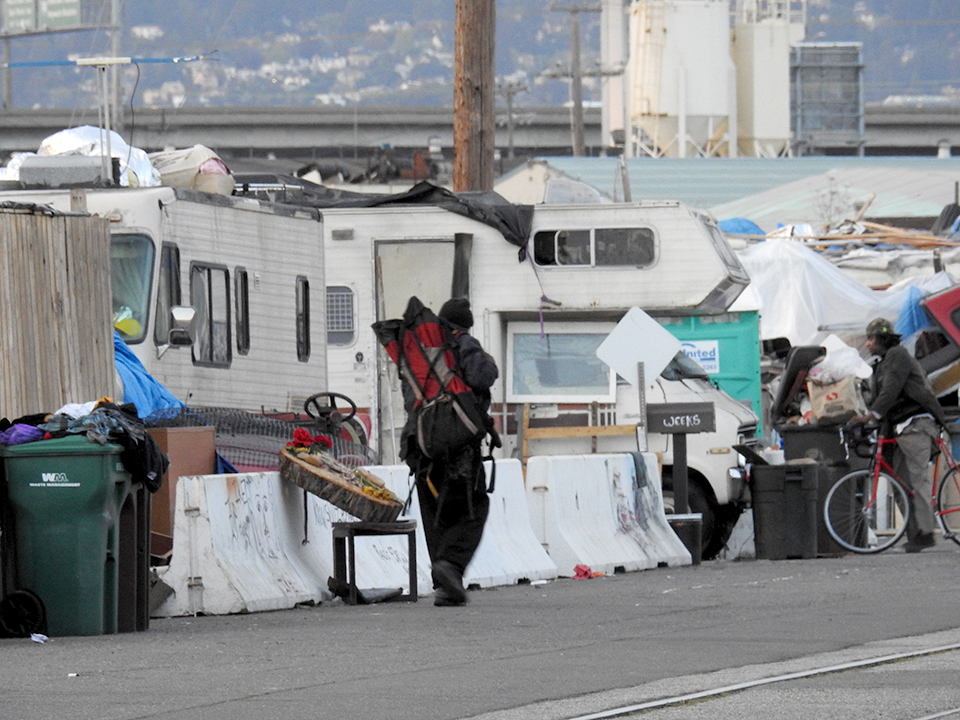 Oakland+homeless+camps+continue+to+grow