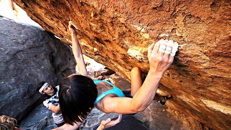 Between 4.7 to 6.9 million people participate in bouldering  in the United States.