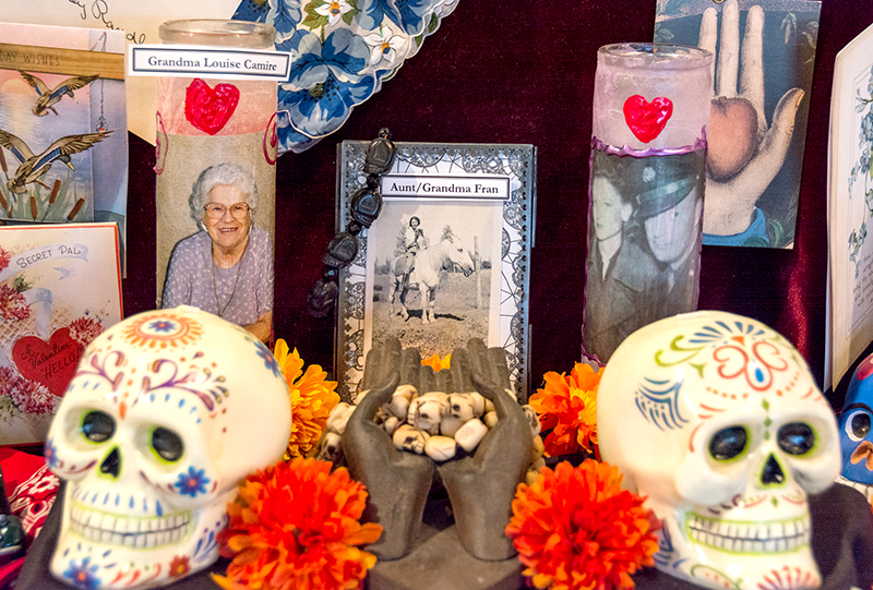 Un altar celebrando la vida de una abuela.