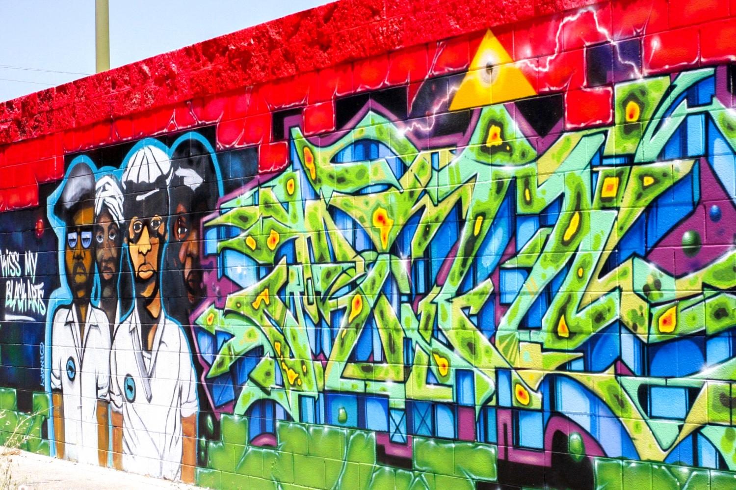 Oakland+and+graffiti+art+go+hand+in+hand