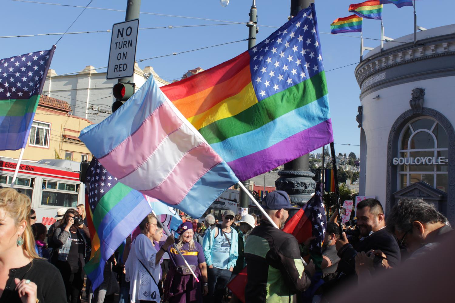 Protests+erupt+in+SF+over+proposed+transgender+military+ban