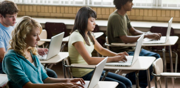 Should professors ban laptops?