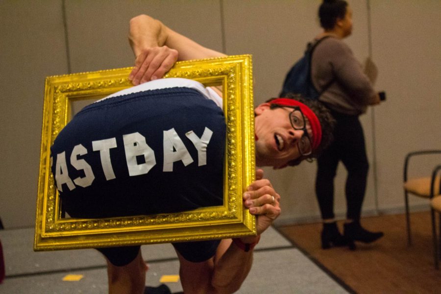 CSUEB welcomes comedy contortionist