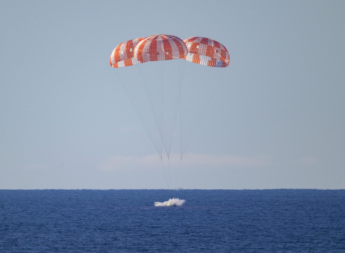 The Artemis II Crew splashes down in the Pacific Ocean. (NASA/Bill Ingalls)